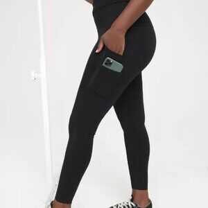 Aerie OFFLINE Goals High Waisted Double Pocket Legging Black Size S